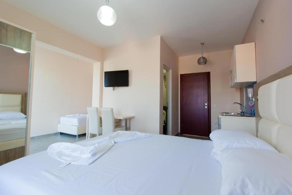 A3 Apartments Villa Улцин Екстериор снимка